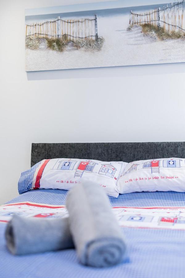 Hillcrest Studio Apartments クリーソープス エクステリア 写真
