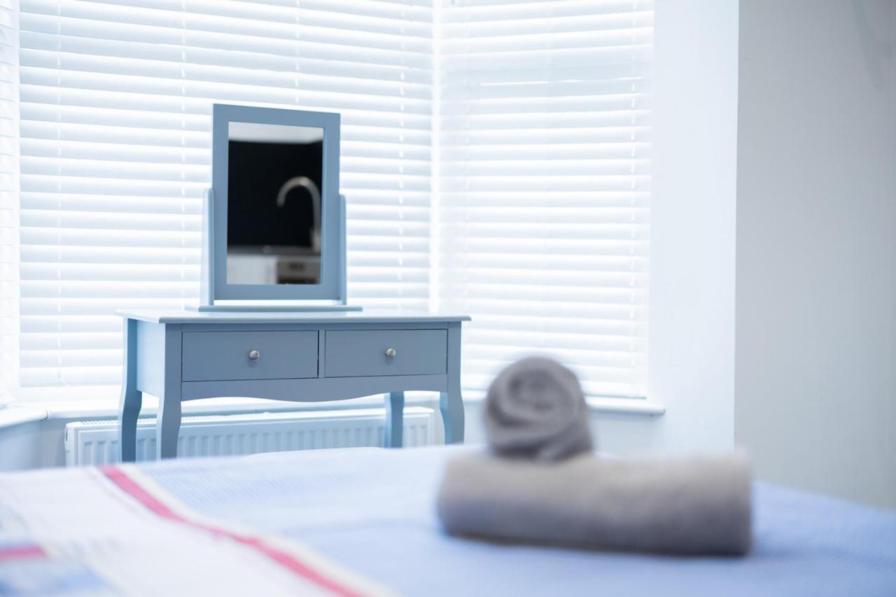 Hillcrest Studio Apartments クリーソープス エクステリア 写真