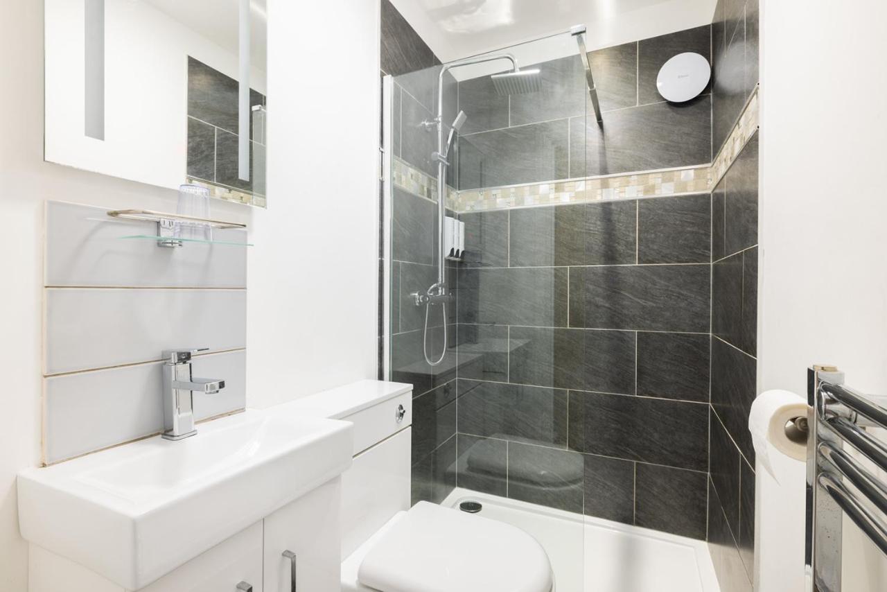 Hillcrest Studio Apartments クリーソープス エクステリア 写真