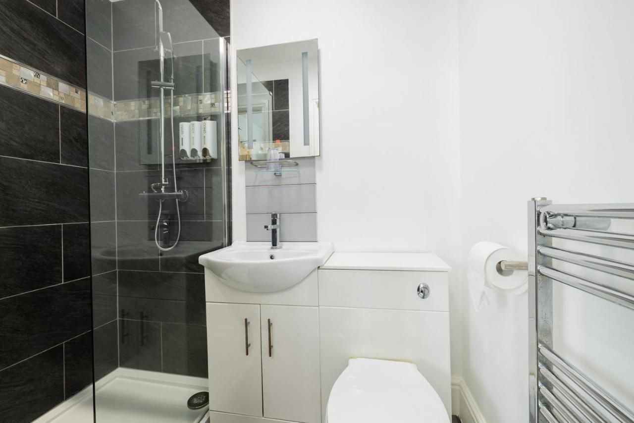 Hillcrest Studio Apartments クリーソープス エクステリア 写真