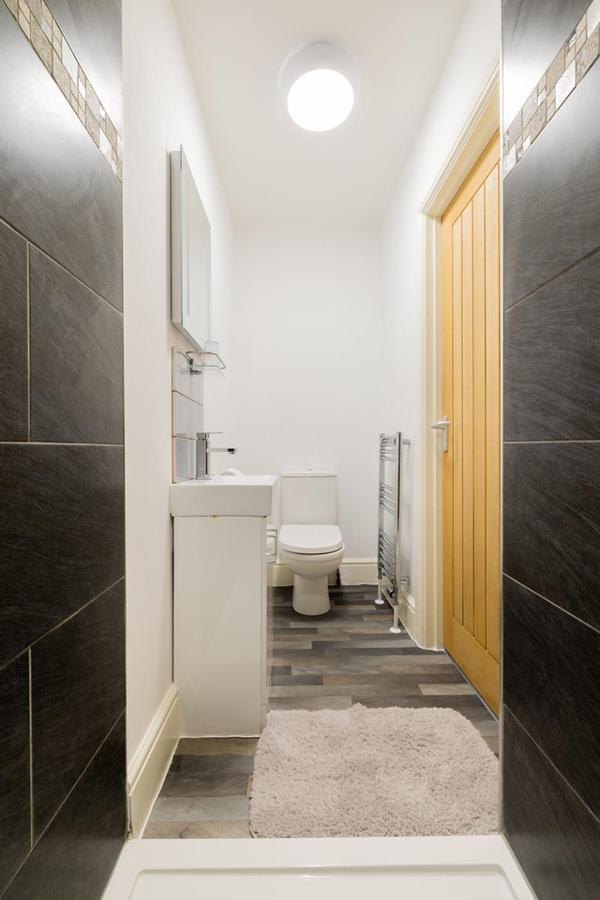 Hillcrest Studio Apartments クリーソープス エクステリア 写真